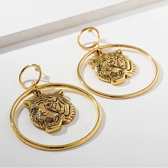 Beautiful Gold Tiger Large Earrings - Picture 3 of 6